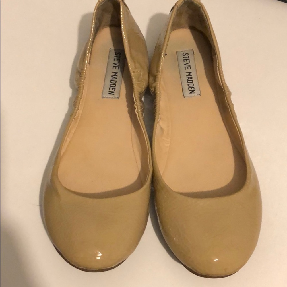 Size 8 steve madden tan flats